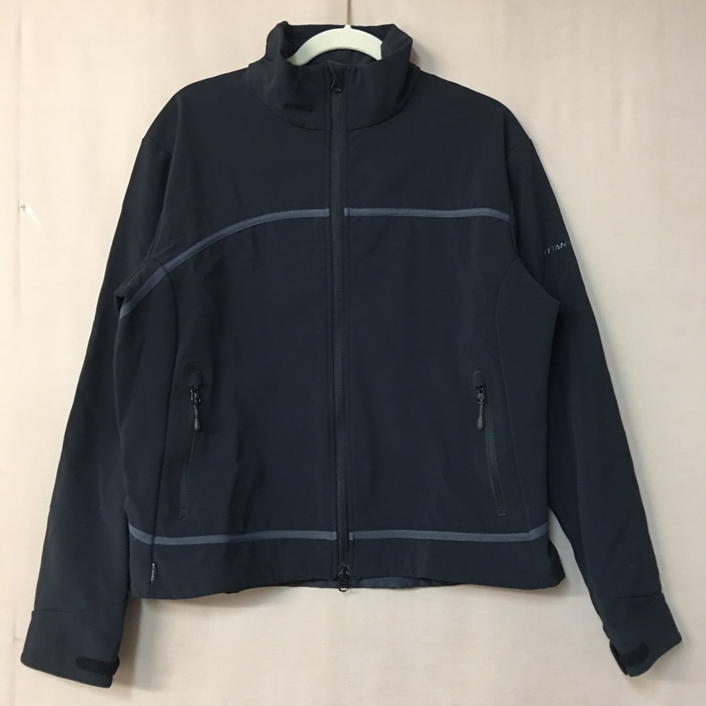 Columbia women’s Titanium Omni-Tech Softshell Jacket. Sz XL